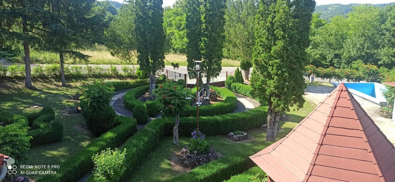 Bogutovac Guest House Vila Aleksa מראה חיצוני תמונה